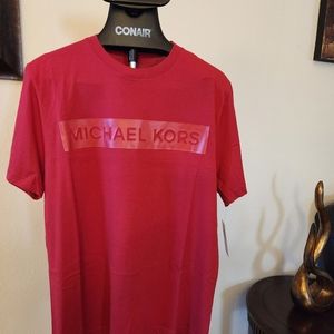 Men t-shirt short sleeve.  Red color size Large.
